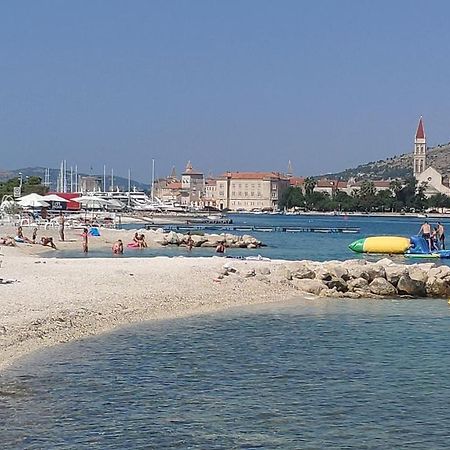 Apartments Mijo Trogir Eksteriør bilde