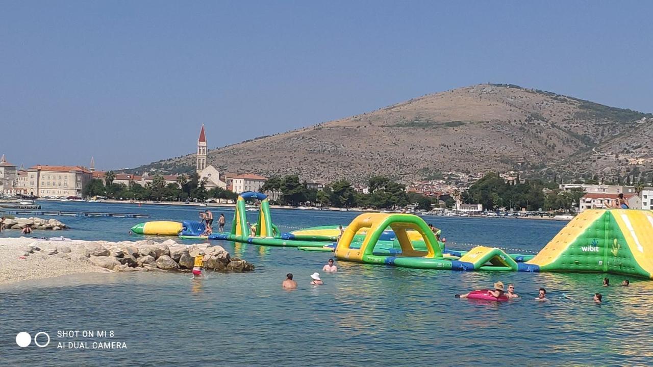Apartments Mijo Trogir Eksteriør bilde