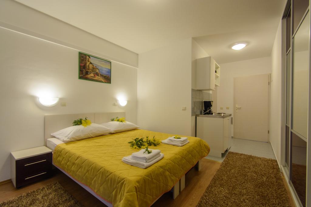 Apartments Mijo Trogir Rom bilde