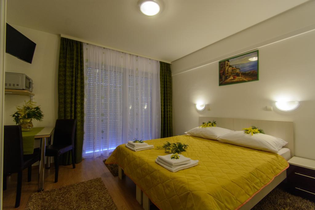 Apartments Mijo Trogir Rom bilde