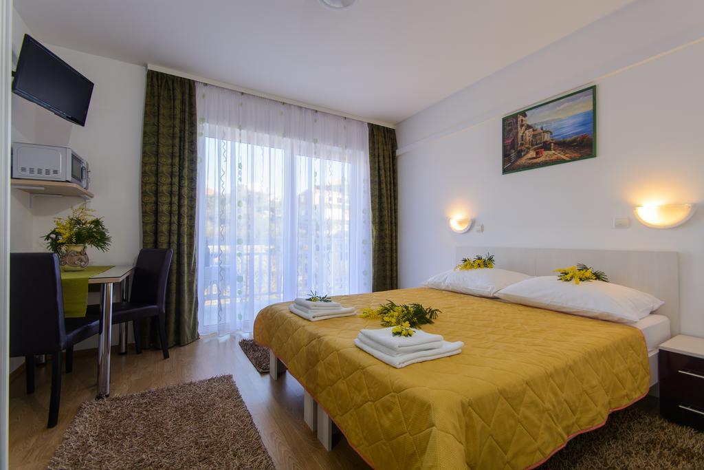 Apartments Mijo Trogir Rom bilde