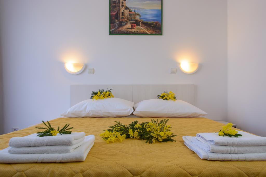 Apartments Mijo Trogir Rom bilde