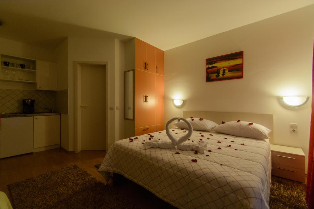 Apartments Mijo Trogir Rom bilde