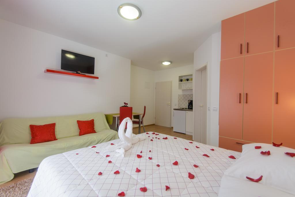 Apartments Mijo Trogir Rom bilde