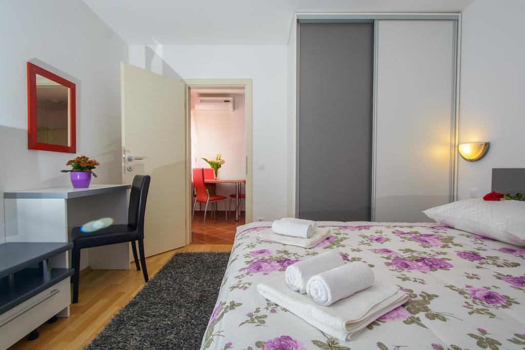 Apartments Mijo Trogir Rom bilde