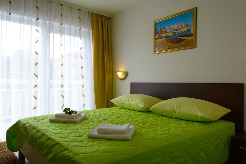 Apartments Mijo Trogir Rom bilde