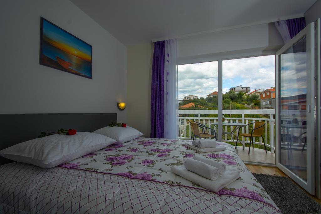 Apartments Mijo Trogir Rom bilde